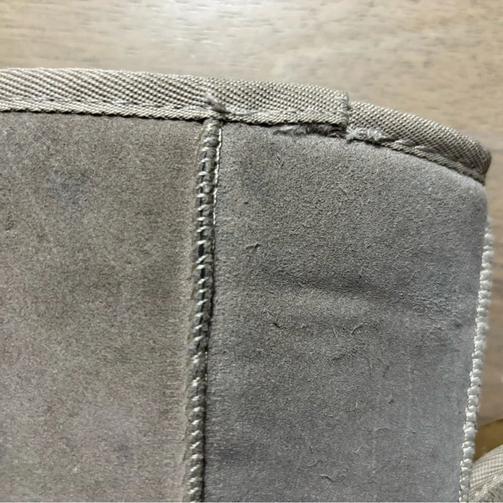 UGG Cream Tan Winter Boots with Plush Lining Classic Mini I Size 6